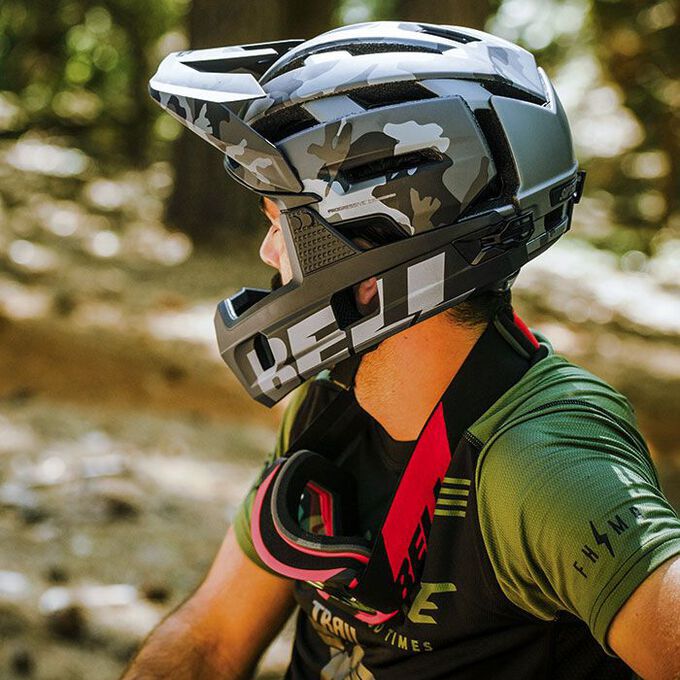 Bell Super Air R Spherical helmet in action Bell Super Air R Spherical helmet in action